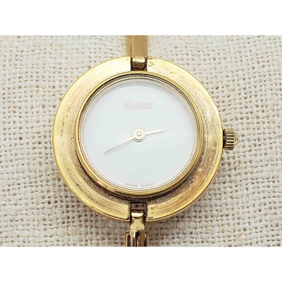 Gucci 11/12.2 Wristwatch with 4 Colorful Interchangeable Bezels - Picture 7 of 9